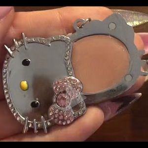 IN SEARCH OF !!! Hello kitty lip balm keychain!